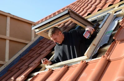 Pose de fenêtres de toit Velux à Contalmaison